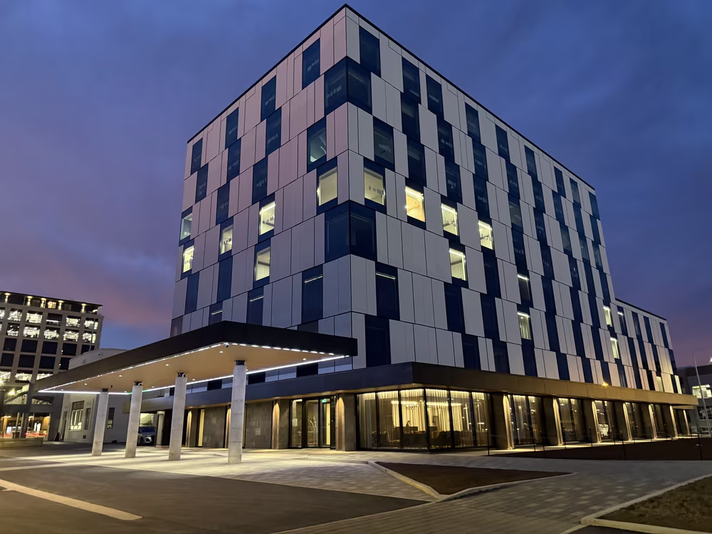 Distinction Hotel Exterior